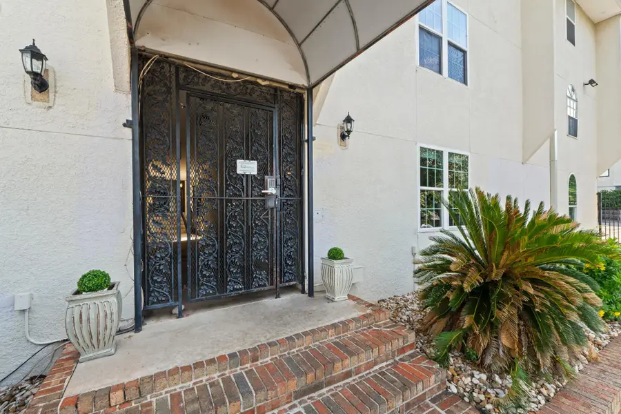 910 Duncan Ln #1, Austin, TX 78705 - #2