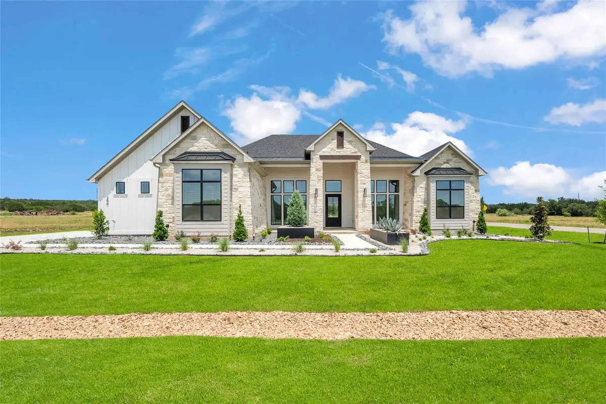 200 Saddle Springs Dr, Georgetown, TX 78633 - #1