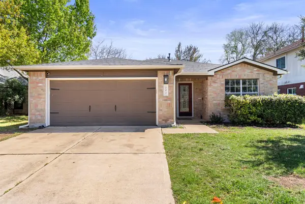 202 Matthew Cv, Hutto, TX 78634
