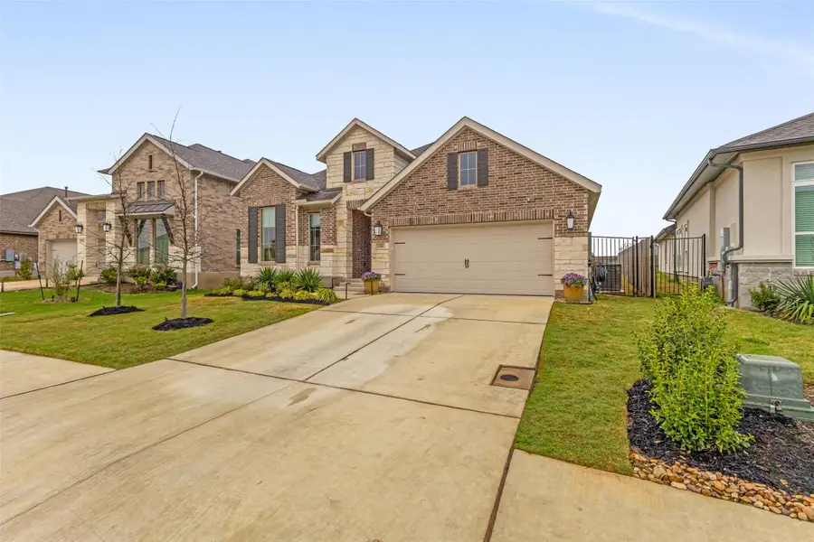 136 Lenera Dr, Liberty Hill, TX 78642 - Image #2