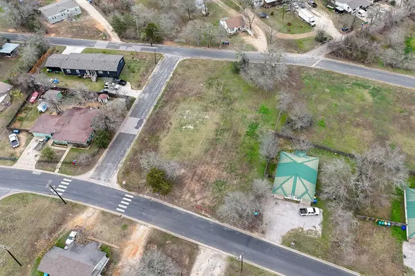 601 S Martin Luther King Blvd, Elgin, TX 78621