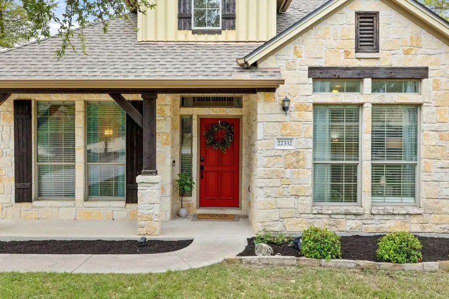 22332 Rock Wren Rd, Spicewood, TX 78669 - #2
