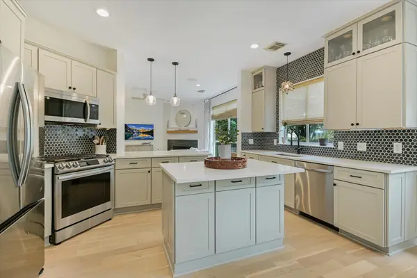 12506 Canyon Glen Dr, Austin, TX 78732