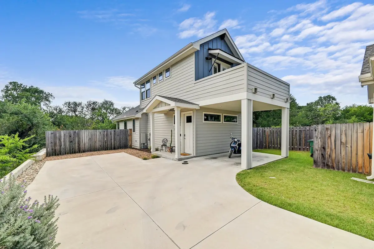1312 E M Franklin Ave #2, Austin, TX 78721 - #1