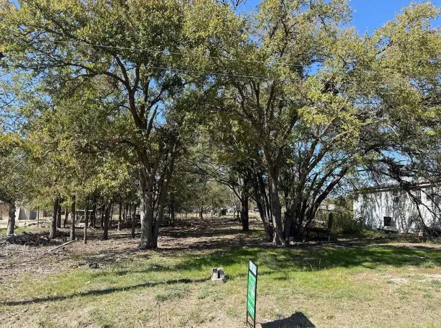699 S Cotrell St, Bartlett, TX 76511 - Image #3