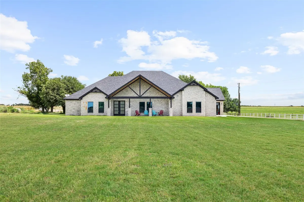 6021 N Fm 1915, Buckholts, TX 76518 - #1
