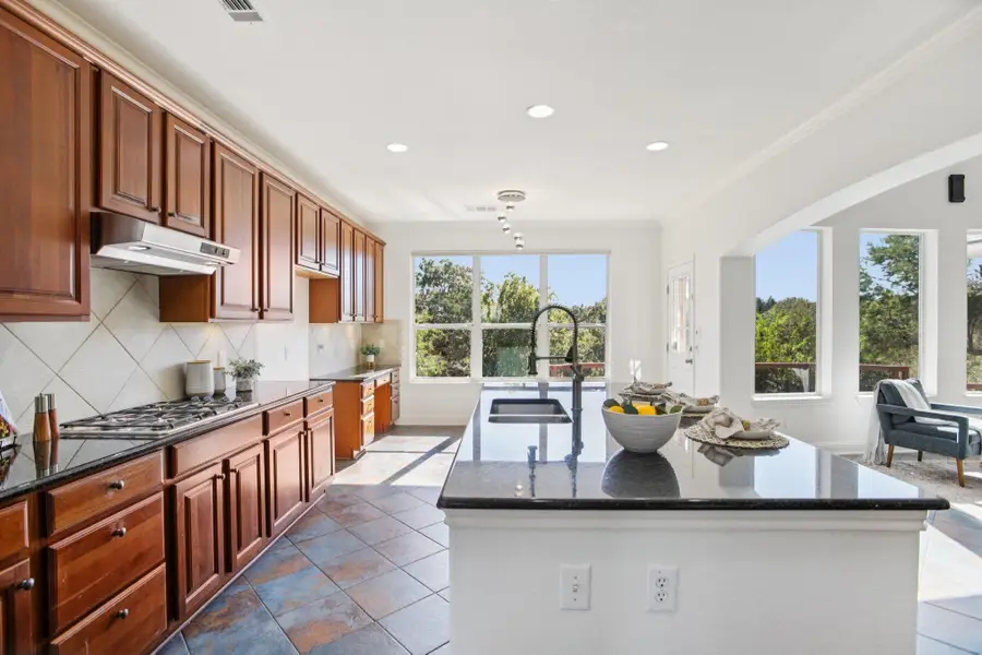 12201 Capella Trl, Austin, TX 78732 - Image #3