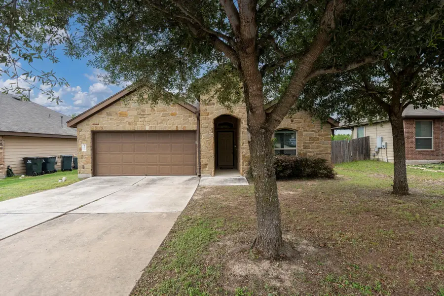 499 Eagle Brook Ln, Buda, TX 78610 - #2