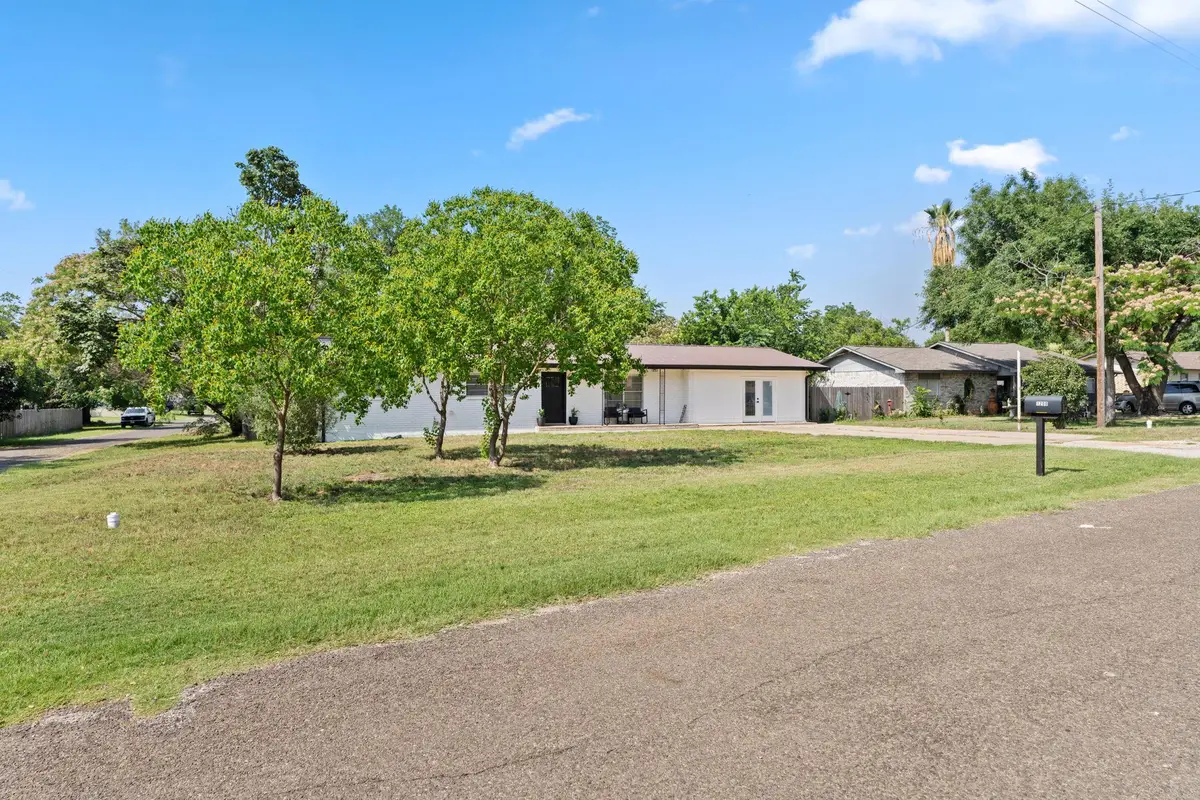 1200 Ash Dr, Marble Falls, TX 78654 - #1