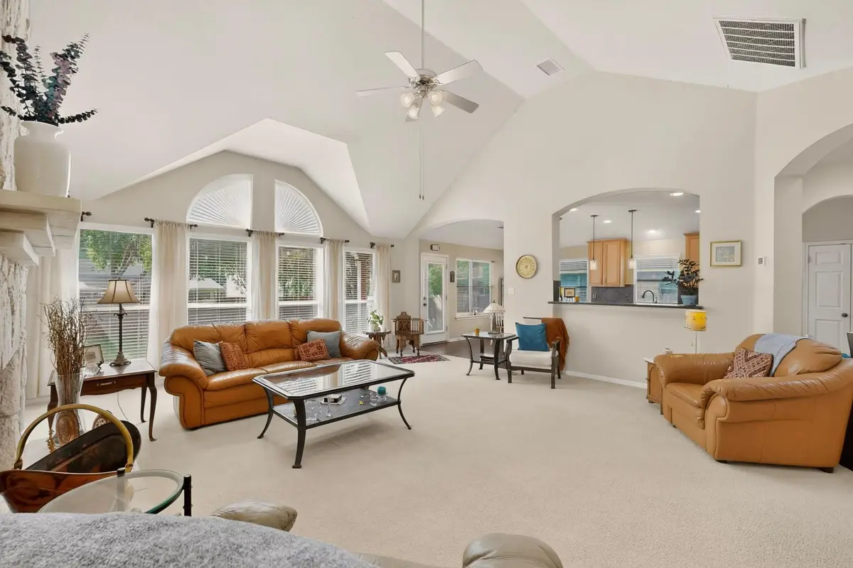 905 Victoria Ridge Dr, Pflugerville, TX 78660 - #1