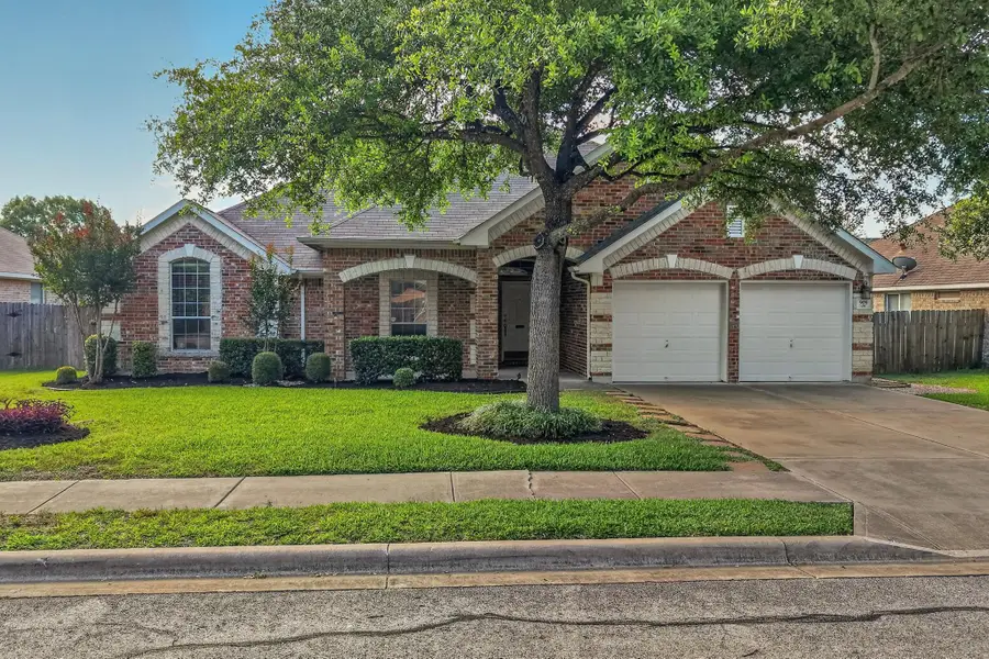 905 Victoria Ridge Dr, Pflugerville, TX 78660 - #2