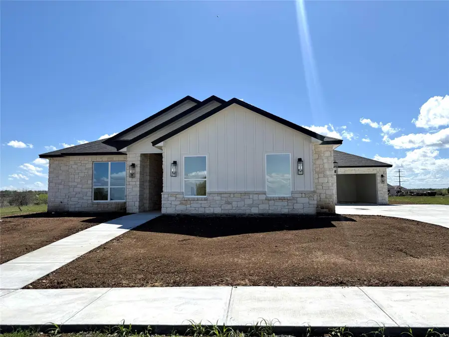 1614 Hunt Dr, Salado, TX 76571 - #2