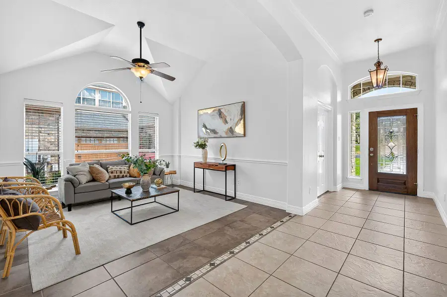 1349 River Forest Dr, Round Rock, TX 78665 - #3