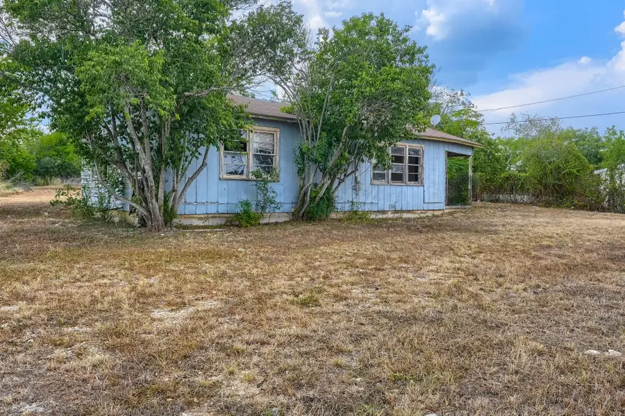 2212 Hunter Rd, San Marcos, TX 78666 - #2