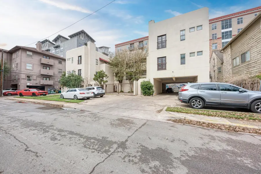 712 Graham Pl #101, Austin, TX 78705 - Image #3