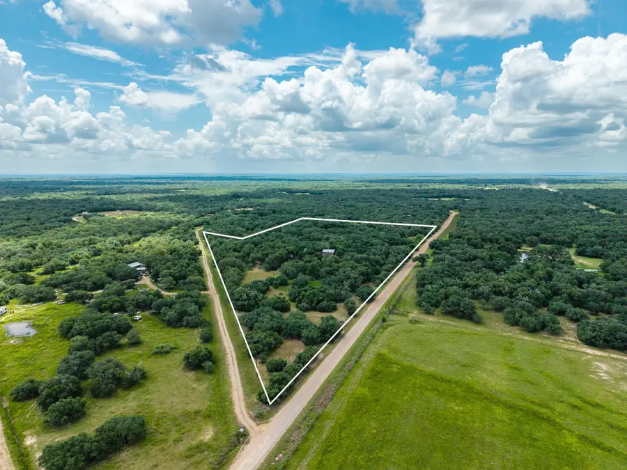 5641 County Road 14, Hallettsville, TX 77964 - #2