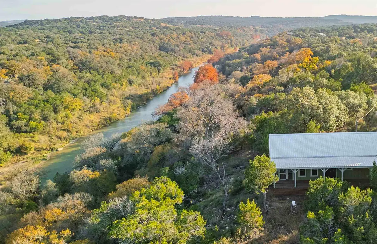8507 Hammett's Crossing, Round Mountain, TX 78663 - Image #1