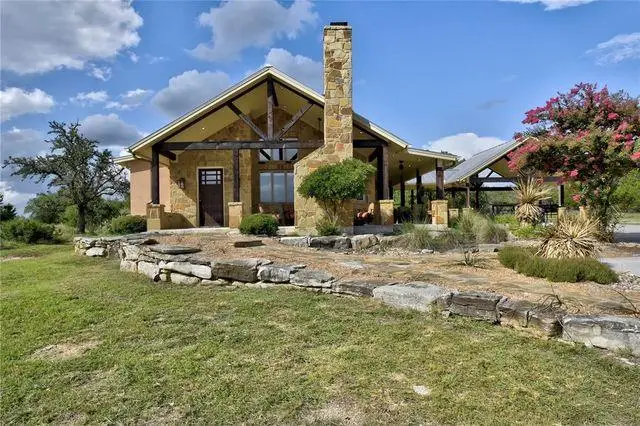 633 Trails End Rd, Johnson City, TX 78636 - #1