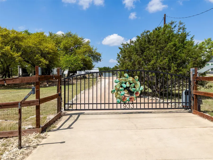 933 Beauchamp Rd, Dripping Springs, TX 78620 - #3