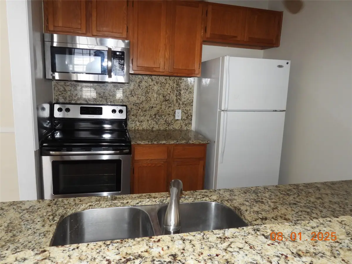 2300 Leon St #202, Austin, TX 78705 - #1