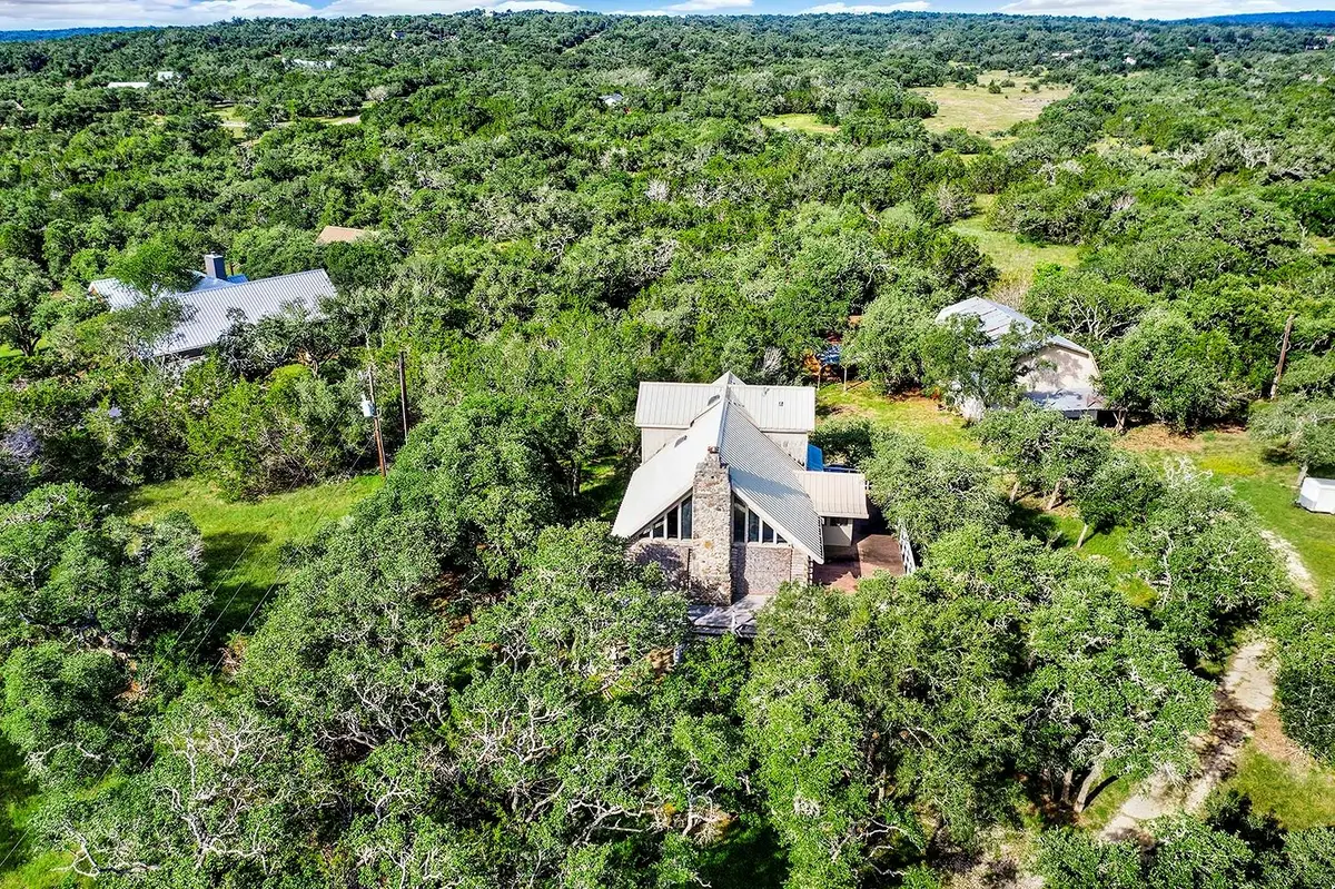 8015 Ozark Dr, San Marcos, TX 78666 - #1