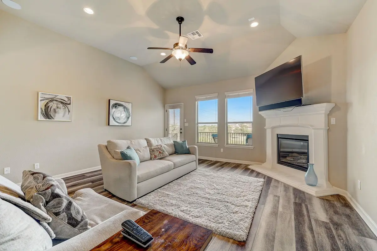 2916 Old Course Dr #7, Austin, TX 78732 - Image #1