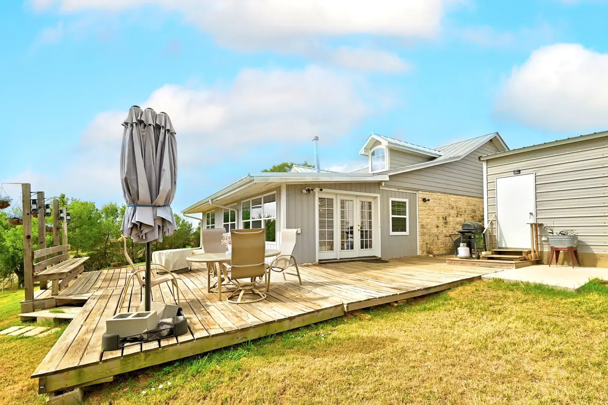 127 Klbj Rd, Smithville, TX 78957 - #1