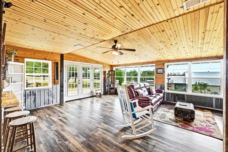 127 Klbj Rd, Smithville, TX 78957 - #2