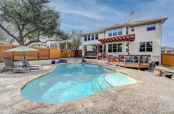 208 Kettleman Ln N, Austin, TX 78717