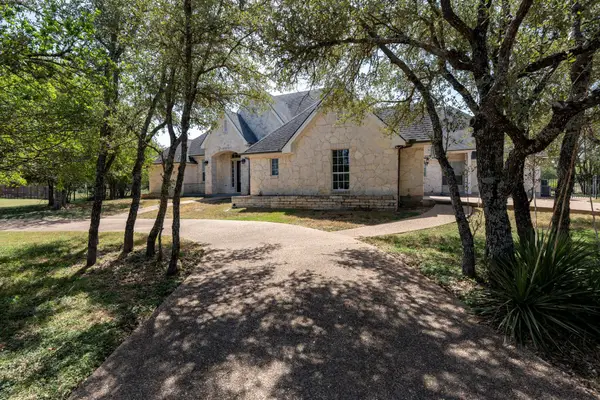 285 W Overlook Mountain Rd, Buda, TX 78610