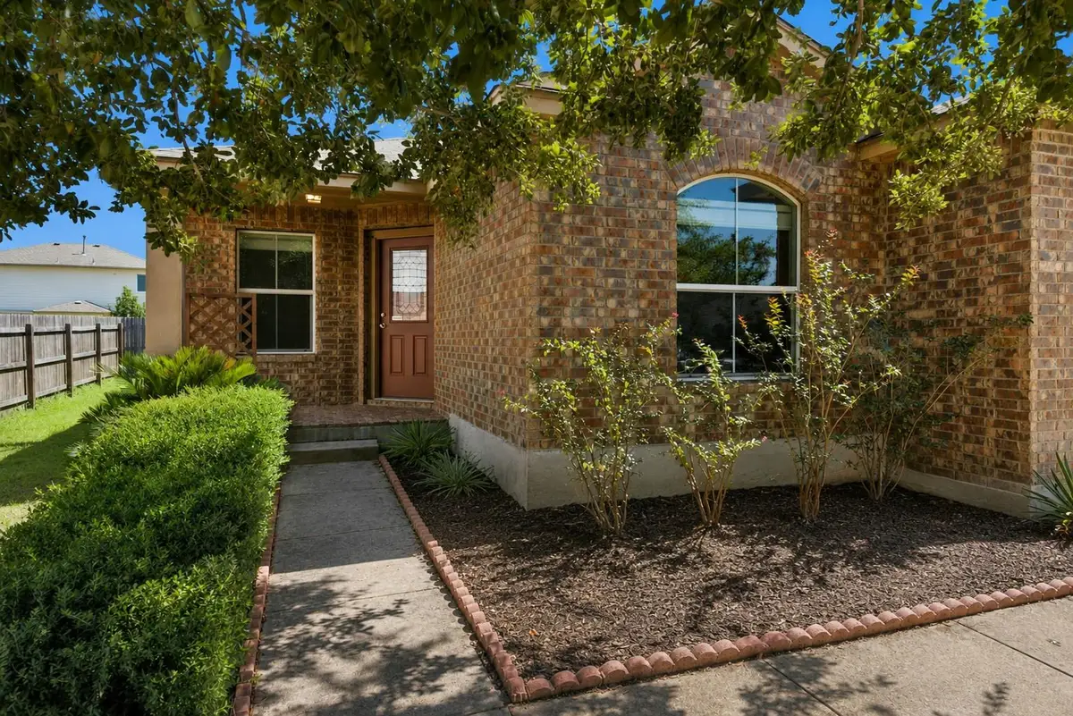 207 Wild Cat Dr, Bastrop, TX 78602 - #1