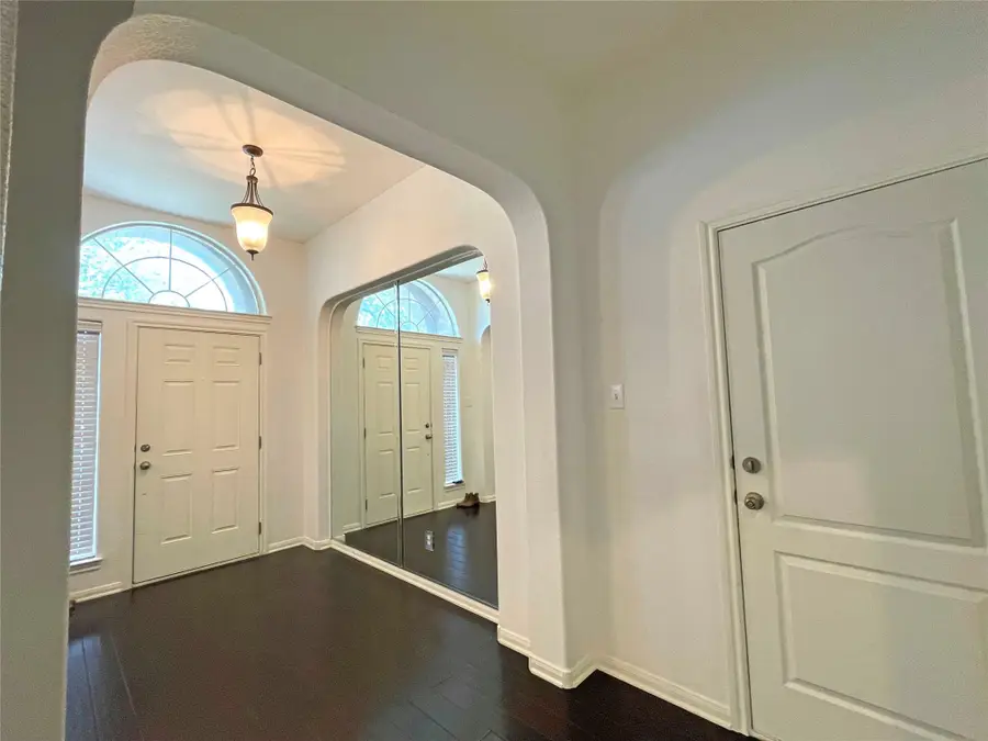 3440 Pine Needle Cir, Round Rock, TX 78681 - #3