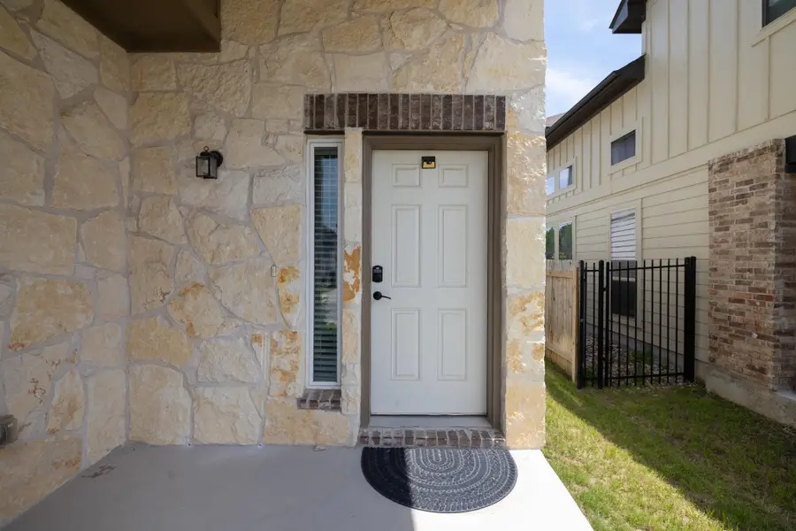 416 Staunton Dr, Leander, TX 78641 - #2
