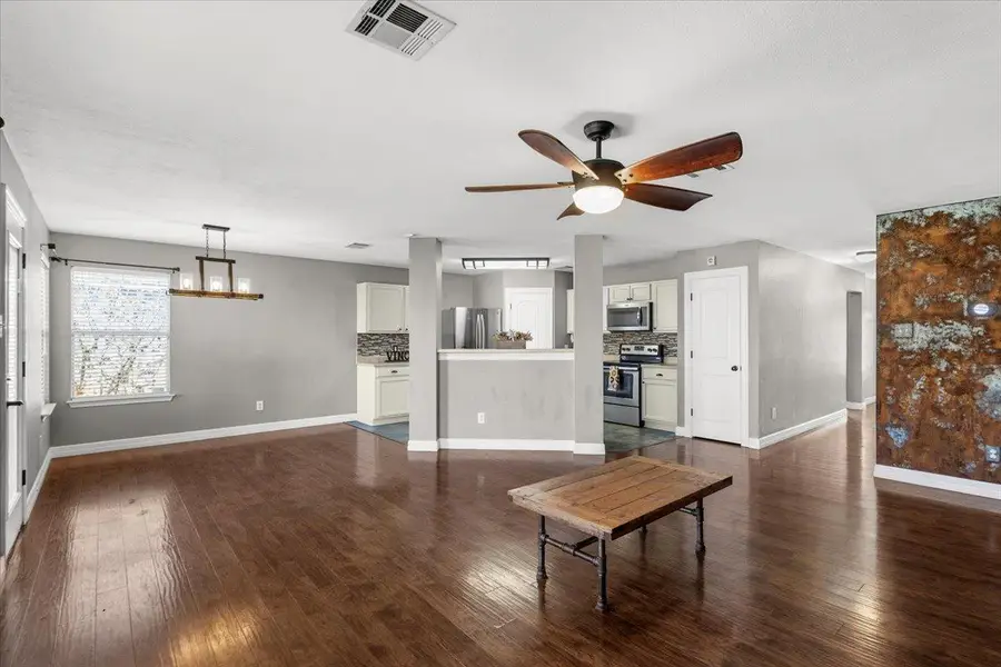 208 Rock Hound Ln, Liberty Hill, TX 78642 - Image #3