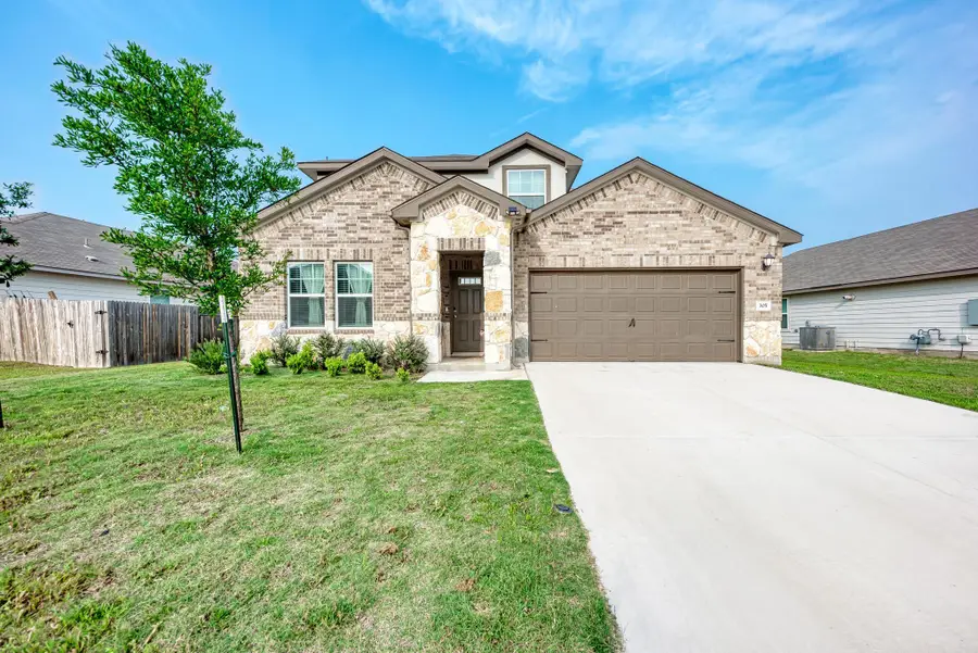 305 Windy Reed Rd, Hutto, TX 78634 - #2