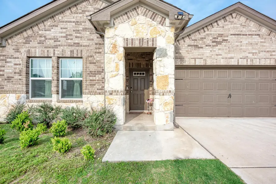 305 Windy Reed Rd, Hutto, TX 78634 - #3