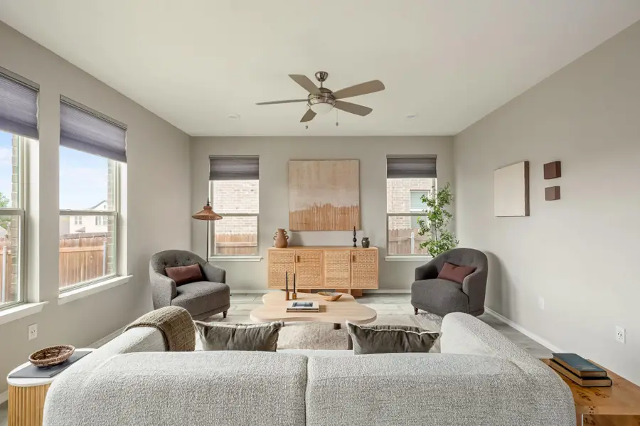 7204 Kilday Cv, Austin, TX 78744 - Image #3