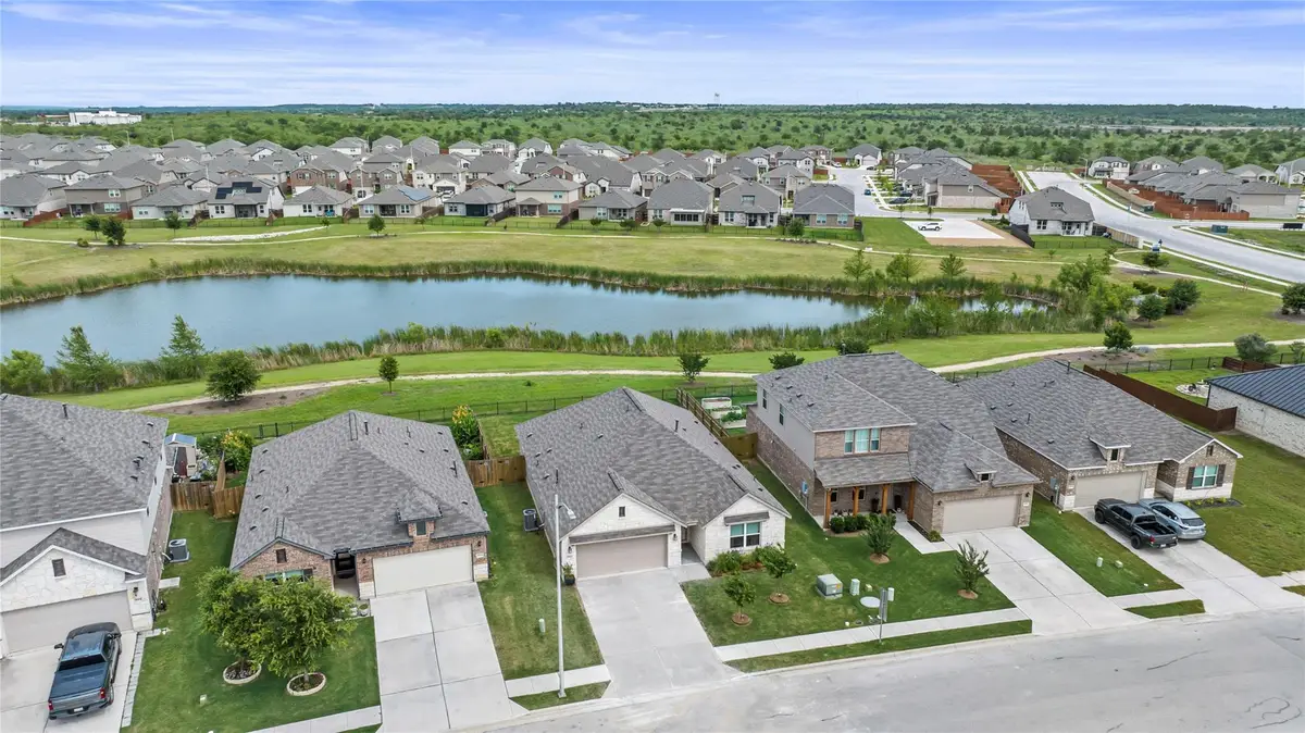 1012 S San Marcos St, Manor, TX 78653 - #1
