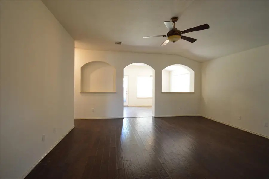 1440 Thibodeaux Dr, Round Rock, TX 78664 - Image #2