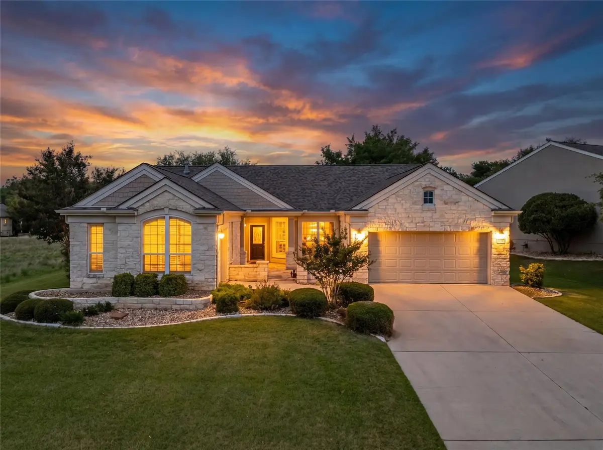 214 Summit St, Georgetown, TX 78633 - #1