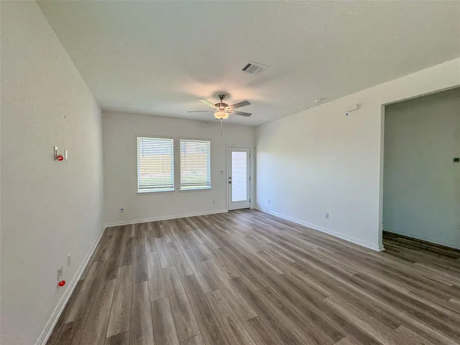142 Jake Pine Dr, Buda, TX 78610 - #3