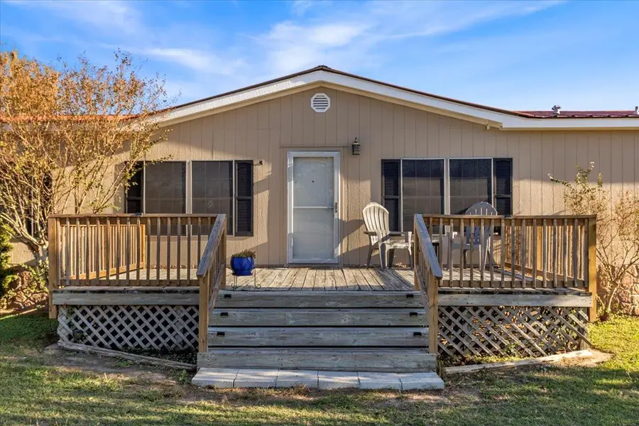 145 Angelia Dr, Cedar Creek, TX 78612 - Image #2