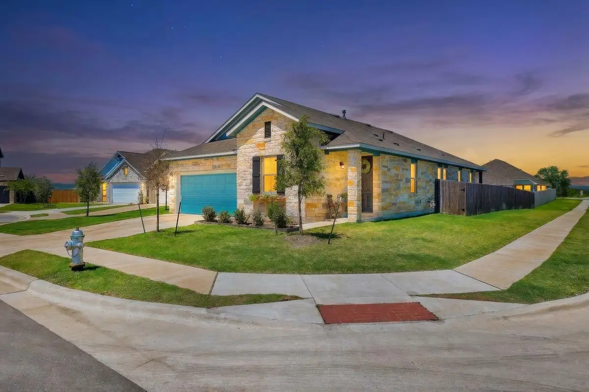 104 Ladolia Ln, San Marcos, TX 78666 - #1