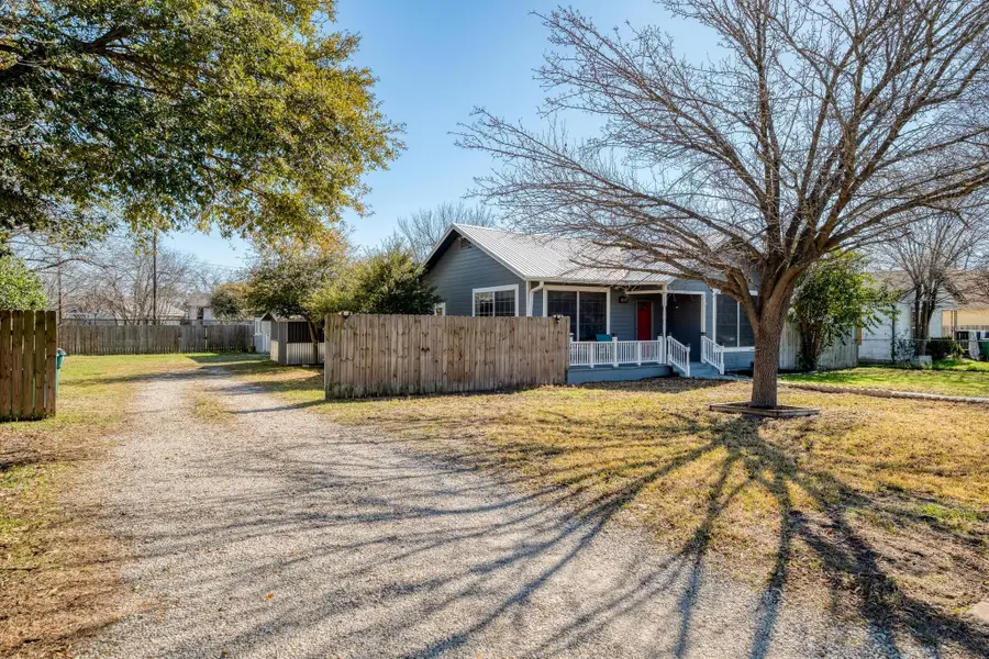 1409 Burns Blvd, Taylor, TX 76574 - #2
