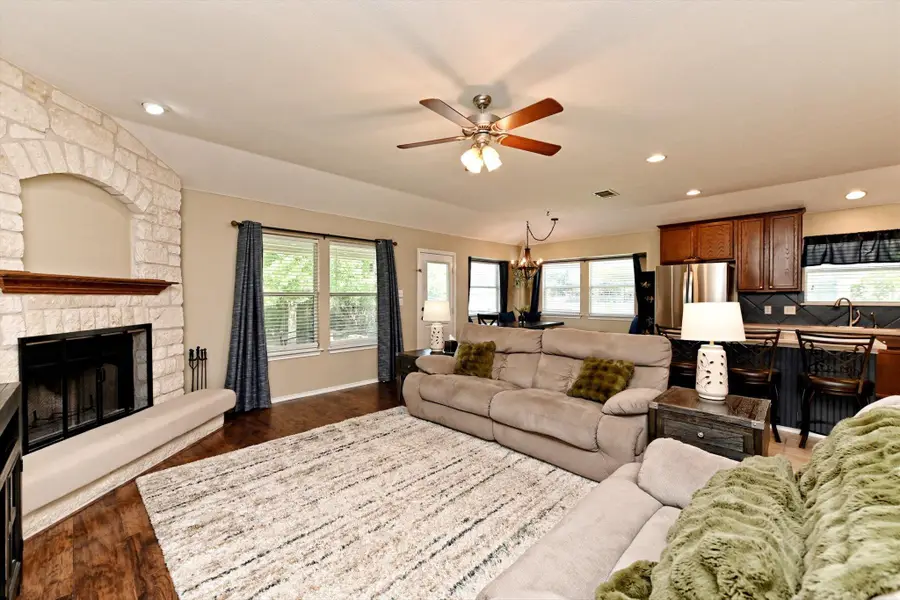 18608 Royal Pointe Dr, Pflugerville, TX 78660 - #3