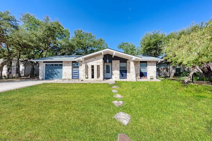 2209 N Celia Dr, Cedar Park, TX 78613 - #2