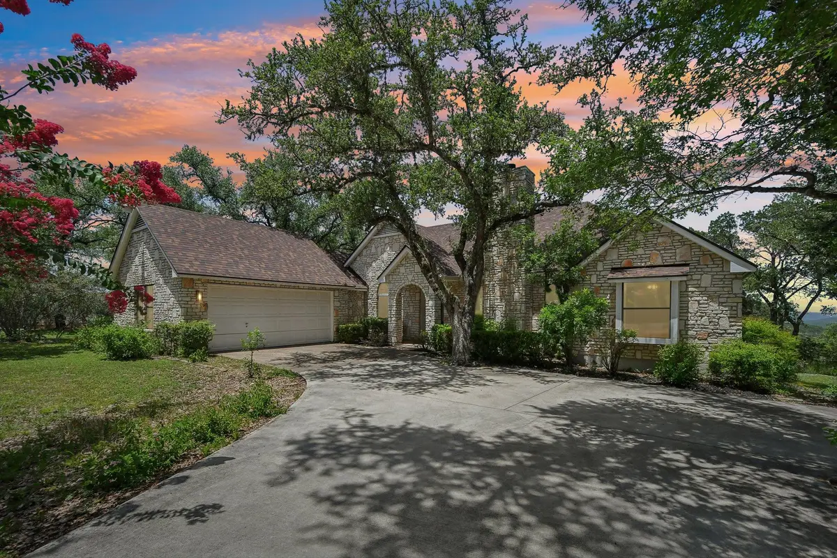 302 Mesa Dr, Wimberley, TX 78676 - #1