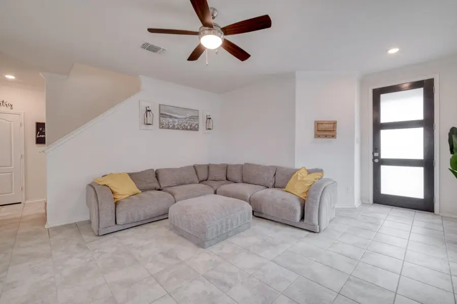 508 Barbary Coast Ln, Jarrell, TX 76537 - #3