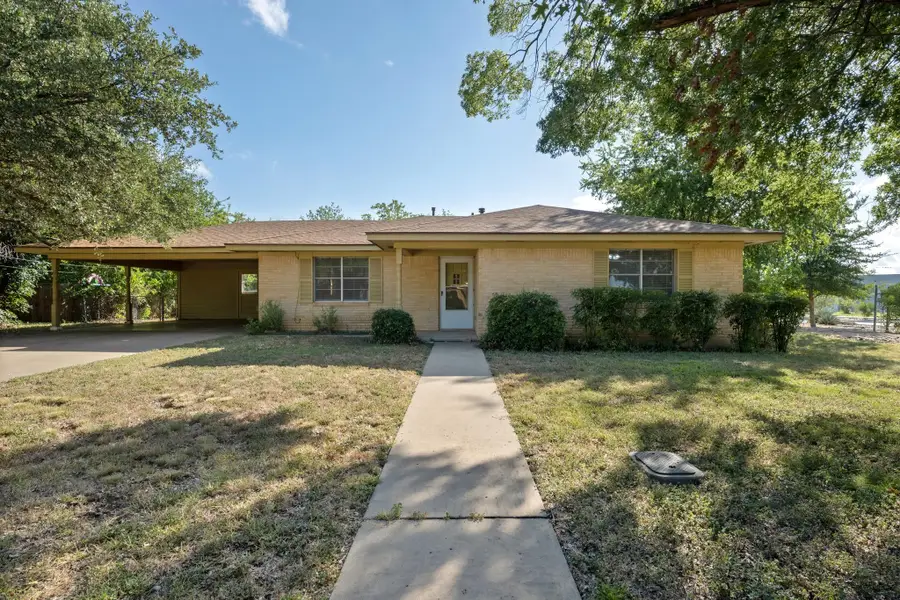 1615 Park Ln, Georgetown, TX 78628 - #3