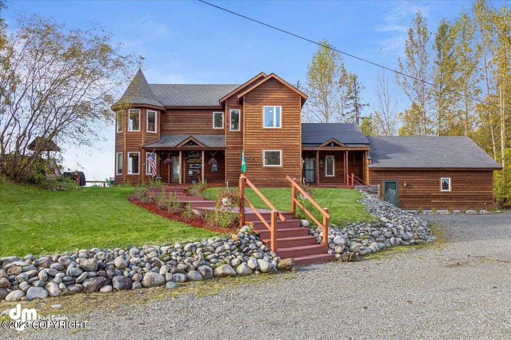 15669 E Coffey Lane, Talkeetna, AK 99676 BHGRE